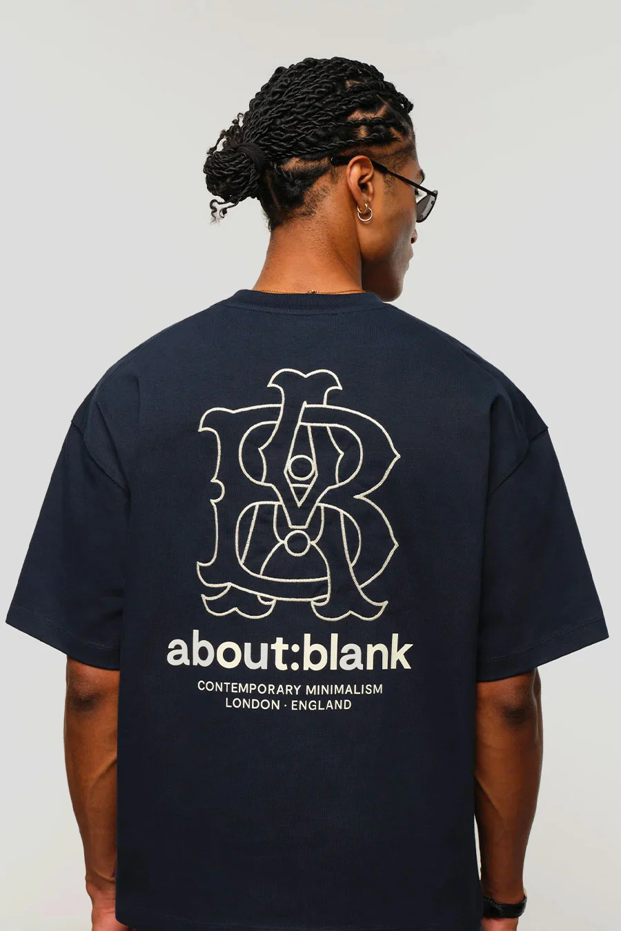 T-SHIRT EMBLEM BLEU MARINE - Image 4