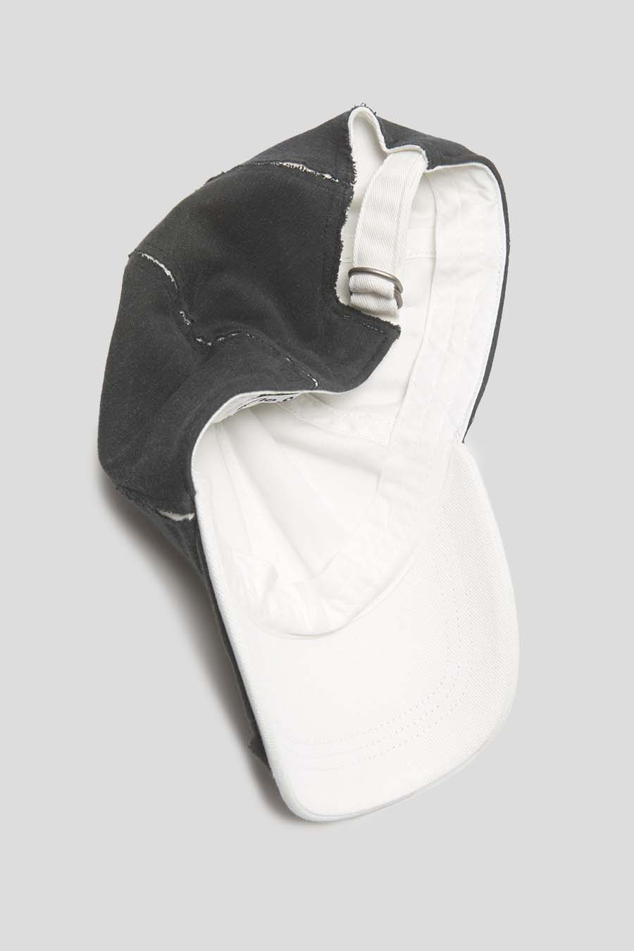 CASQUETTE LOGO EMBOSSÉ NOIR - Image 3