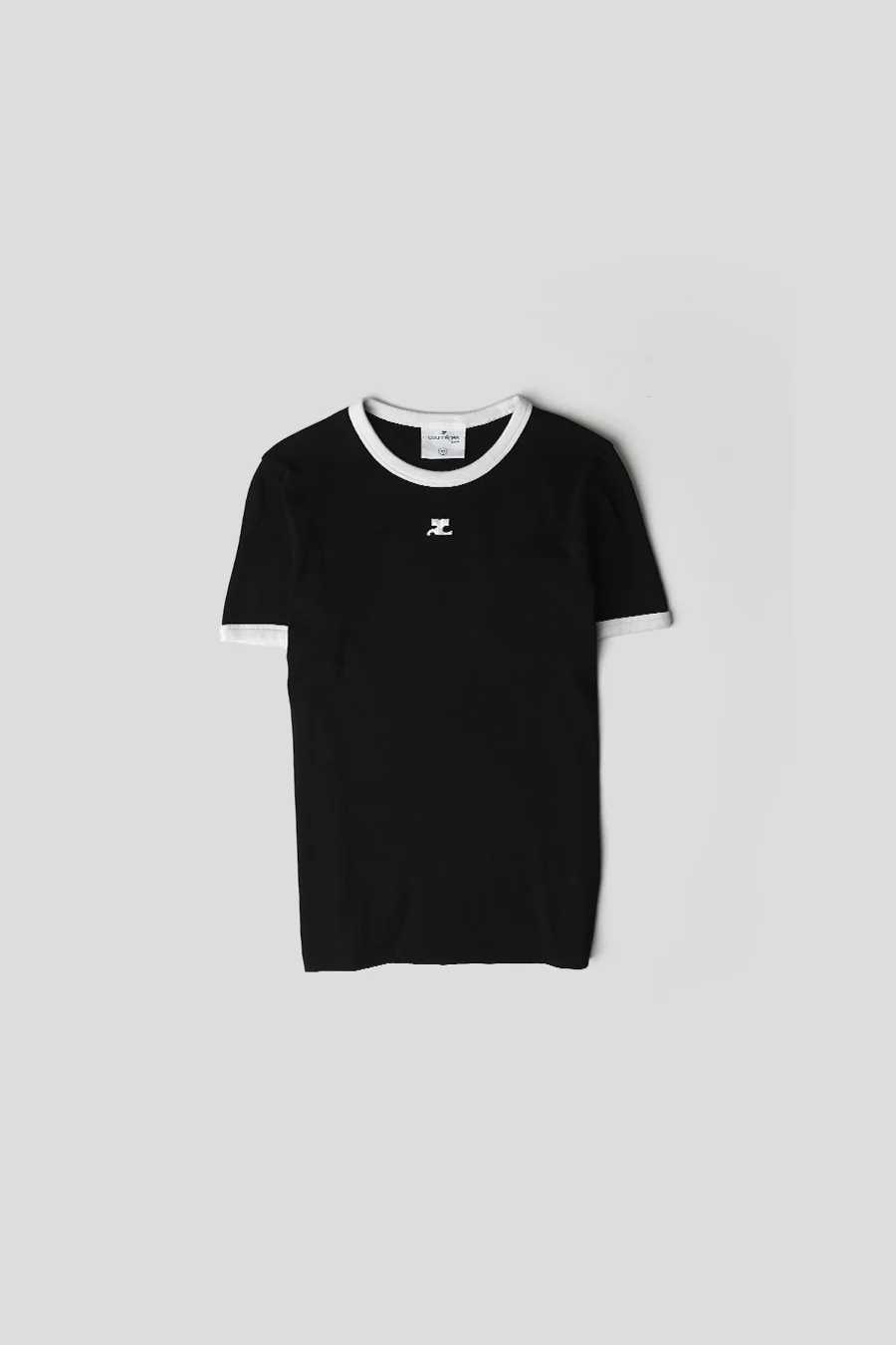 T-SHIRT CONTRASTE NOIR ET BLANC