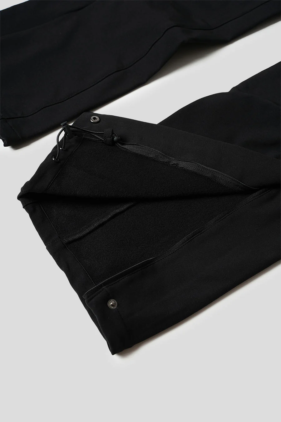PANTALON TECHNIQUE EN SOFTSHELL NOIR - Image 3